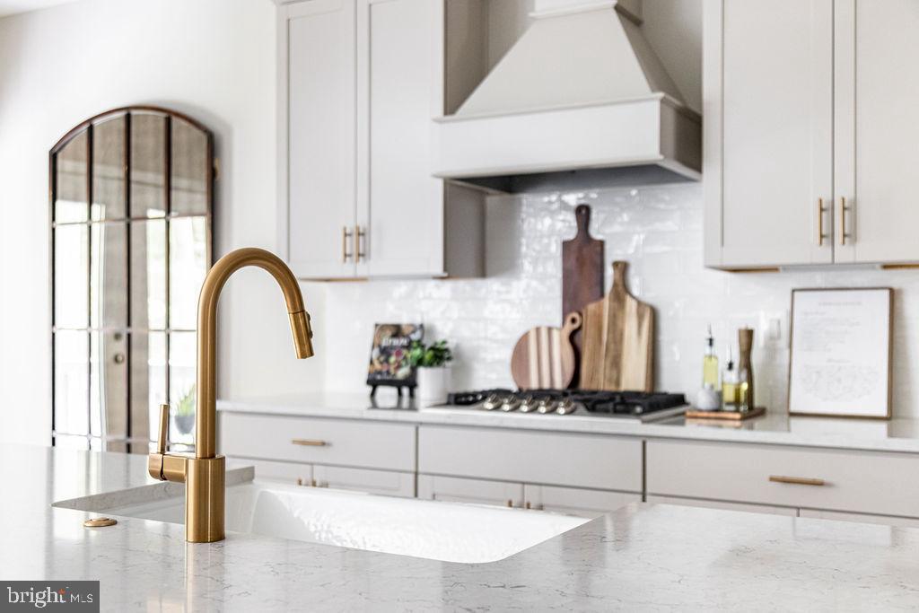 PELHAM'S CROSSING - Residential