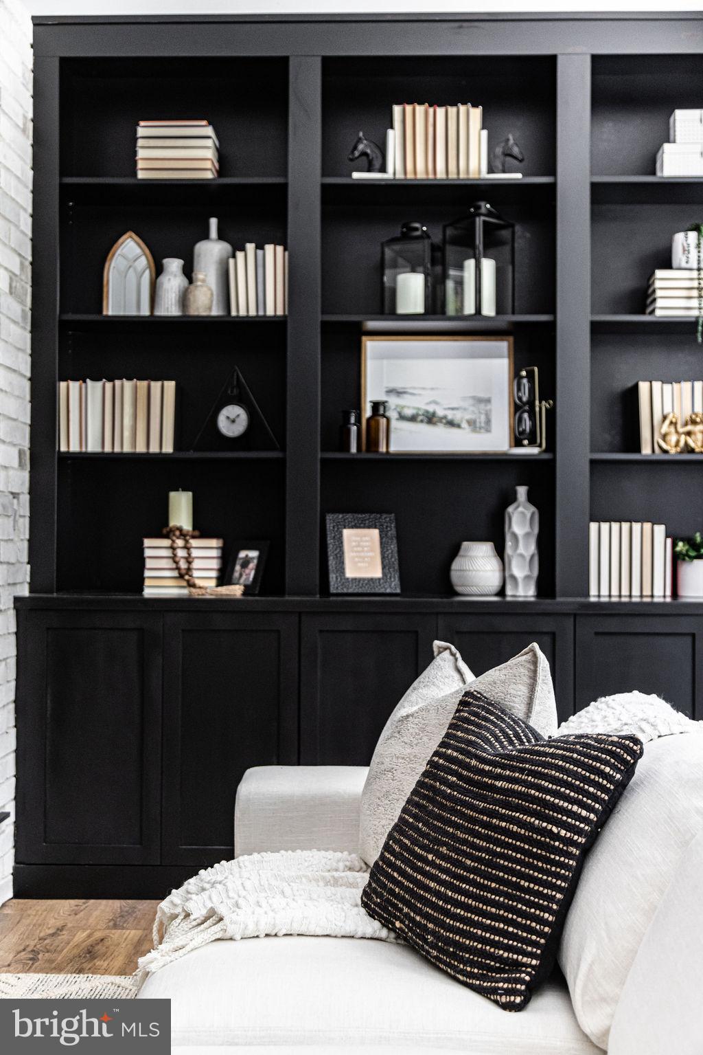 PELHAM'S CROSSING - Residential