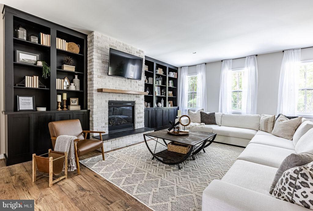 PELHAM'S CROSSING - Residential