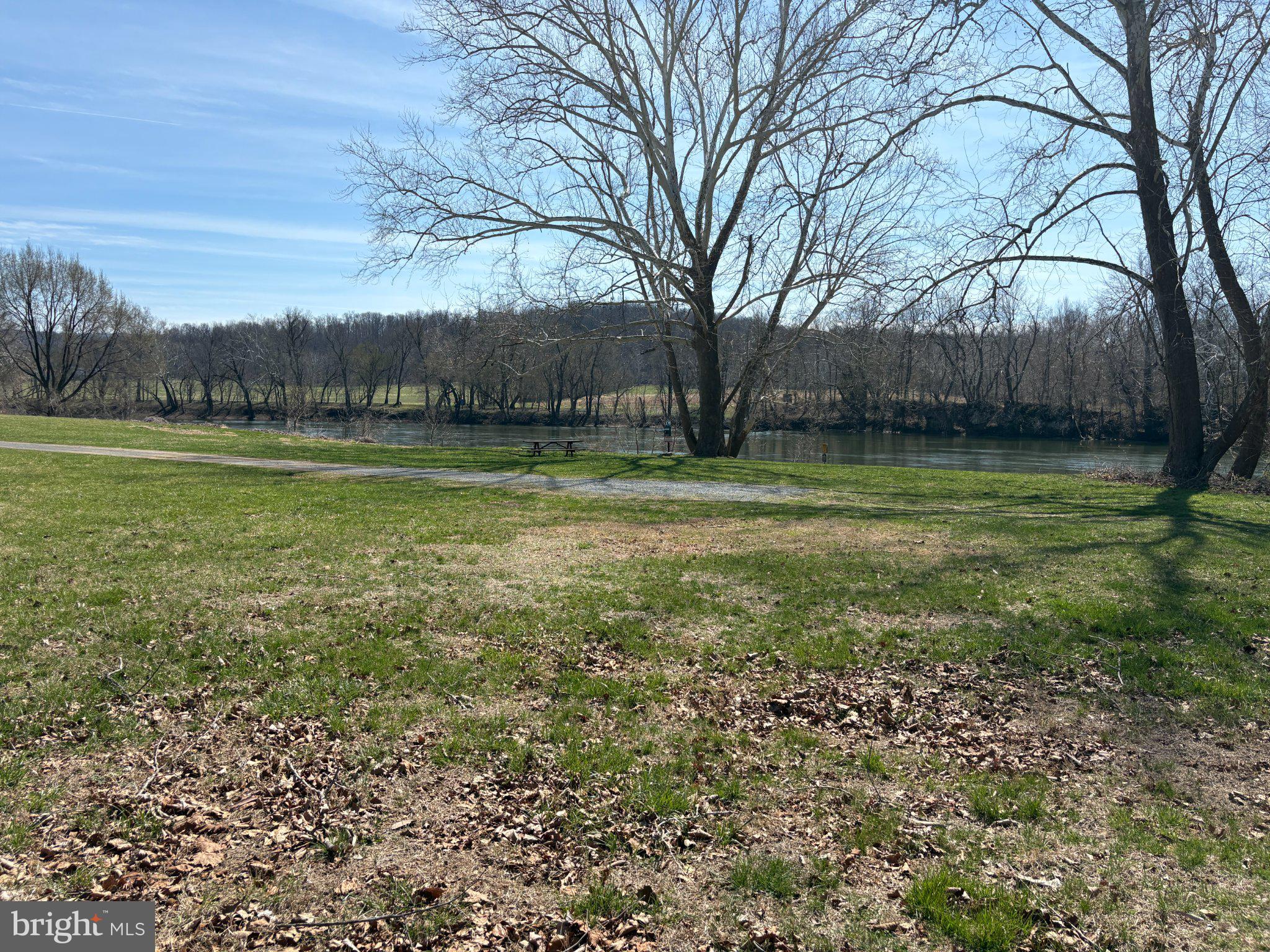 CALMES NECK ESTATES - Land