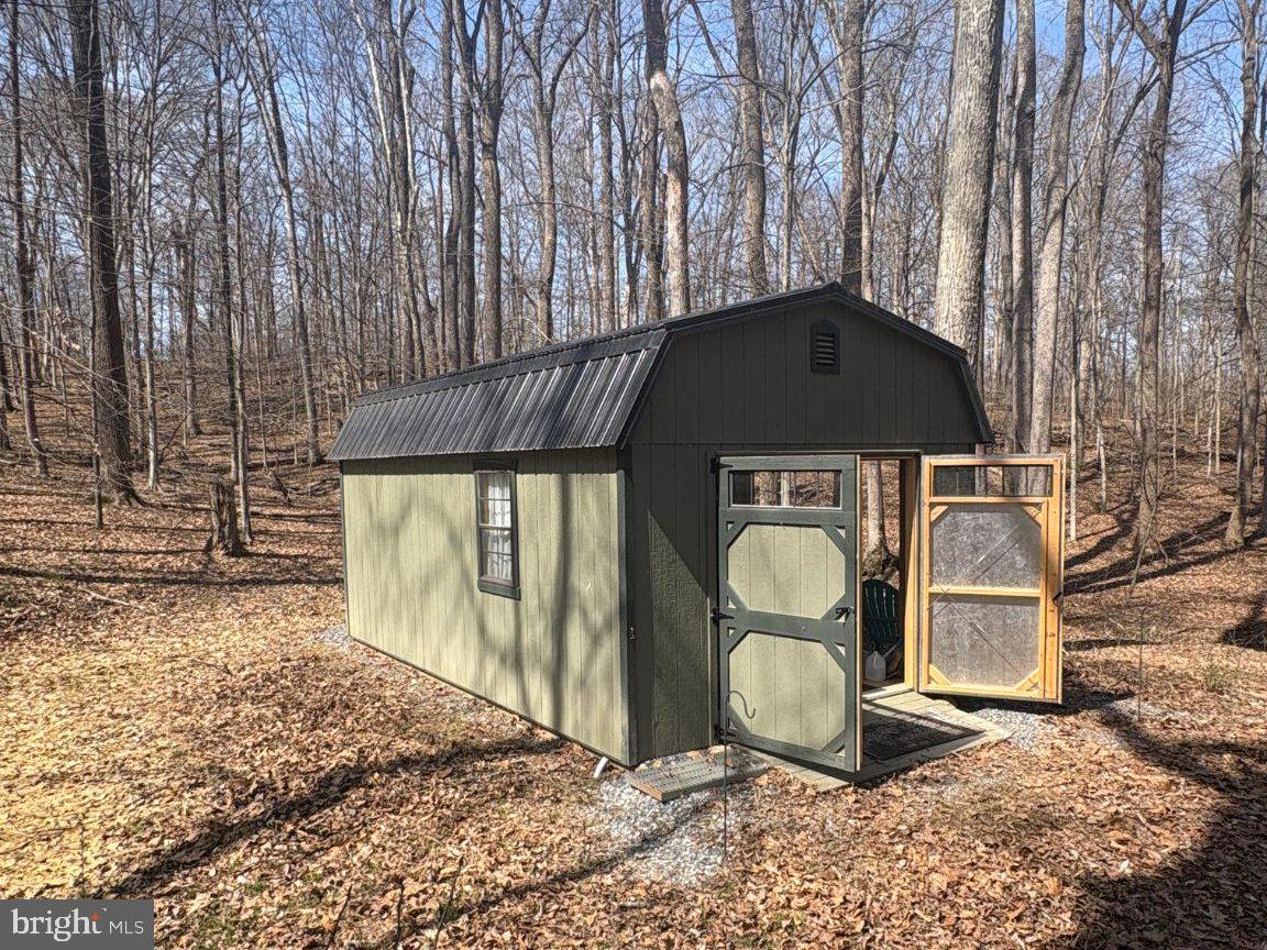 CALMES NECK ESTATES - Land