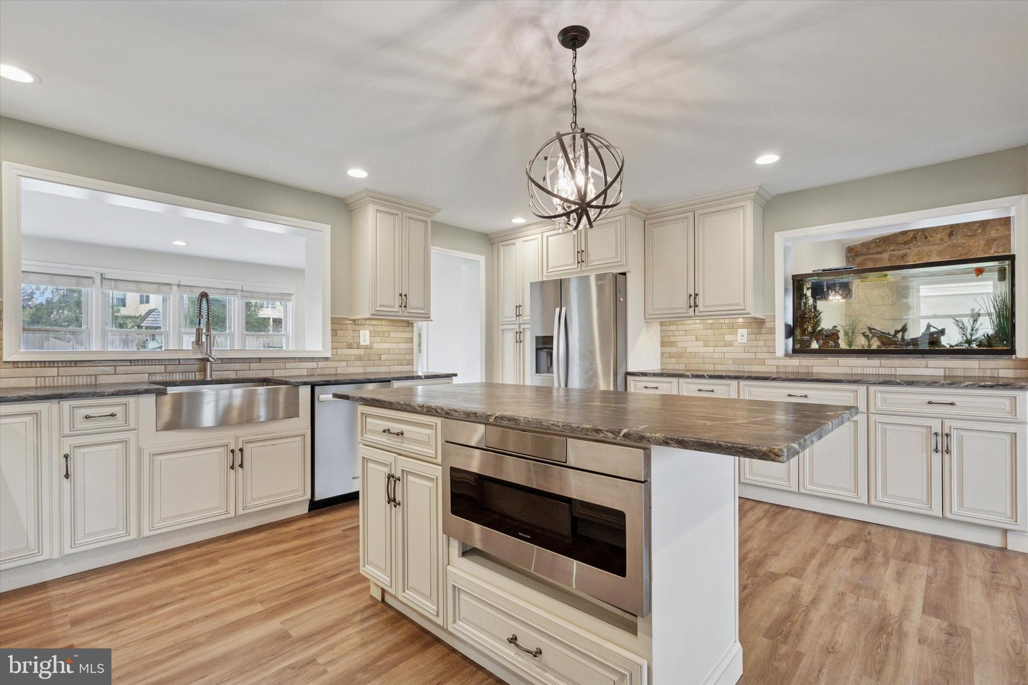MAPLE GLEN - Residential