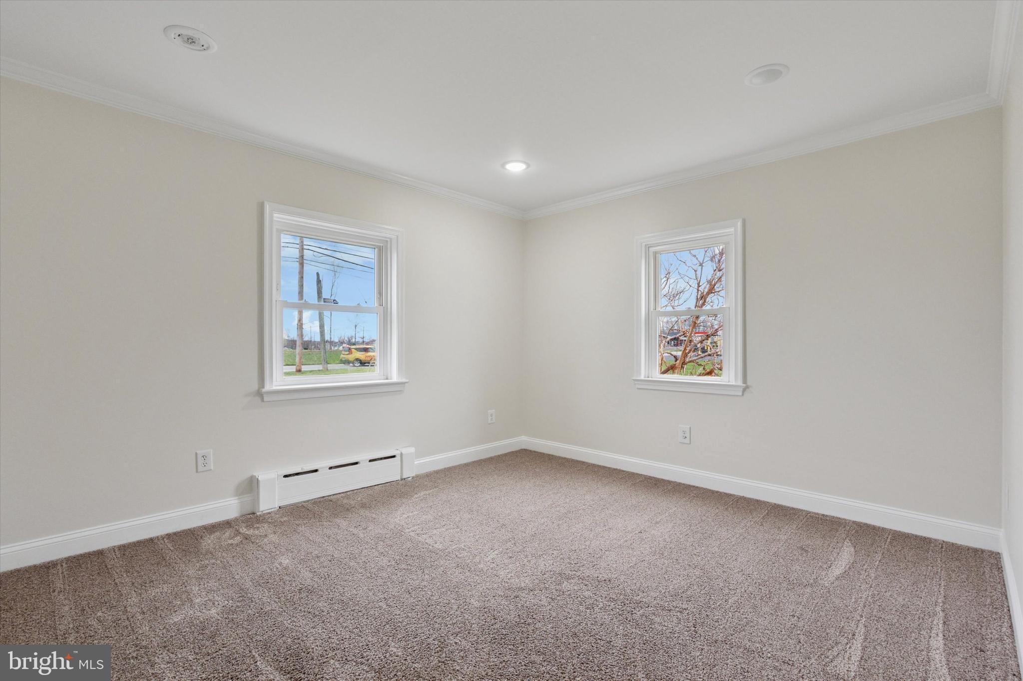 MAPLE GLEN - Residential