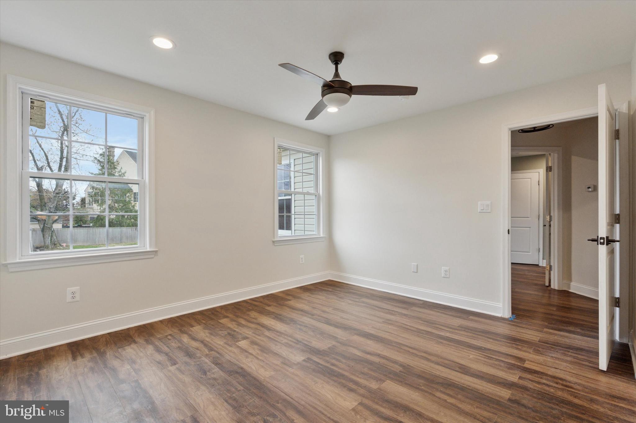 MAPLE GLEN - Residential