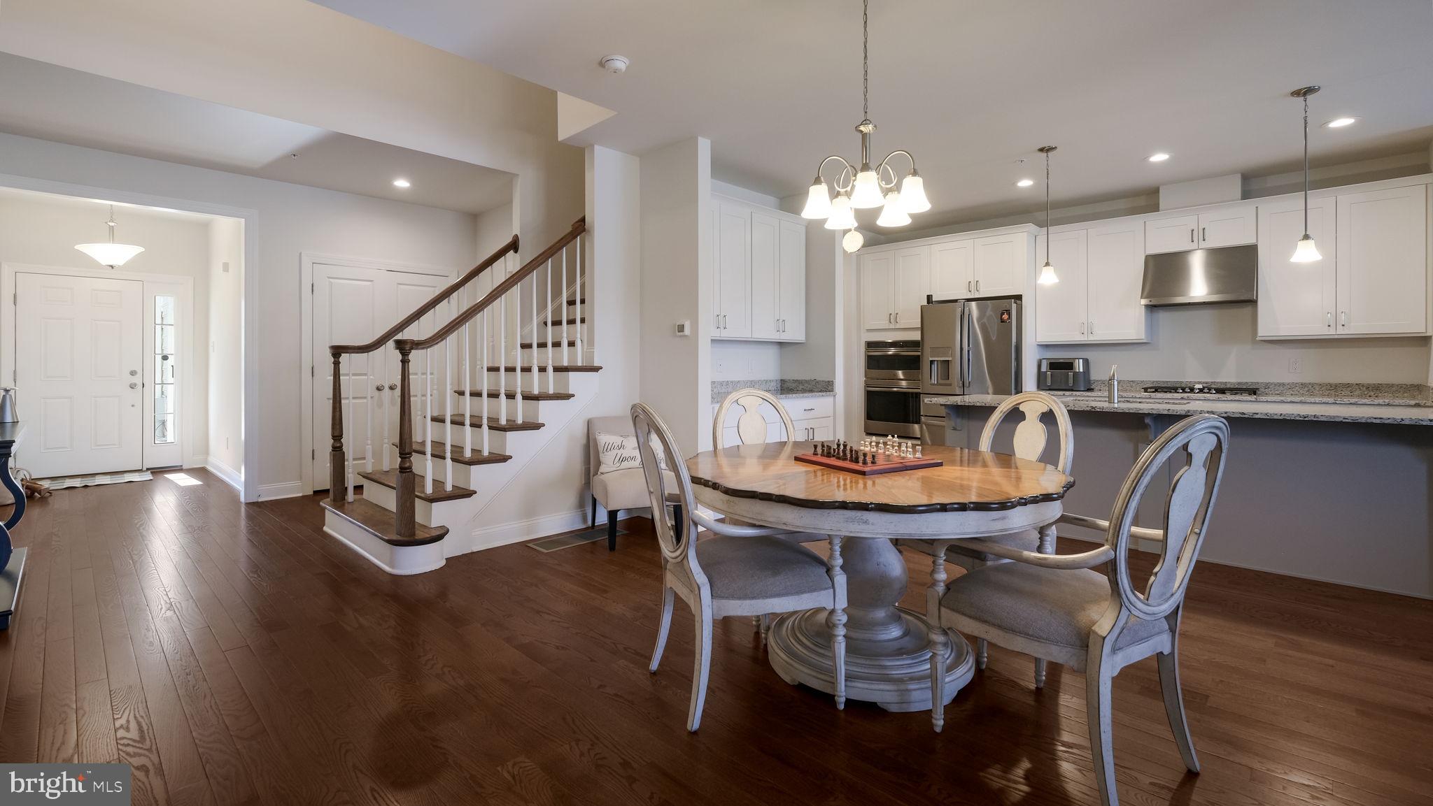 BROOKEFIELD - Residential Lease