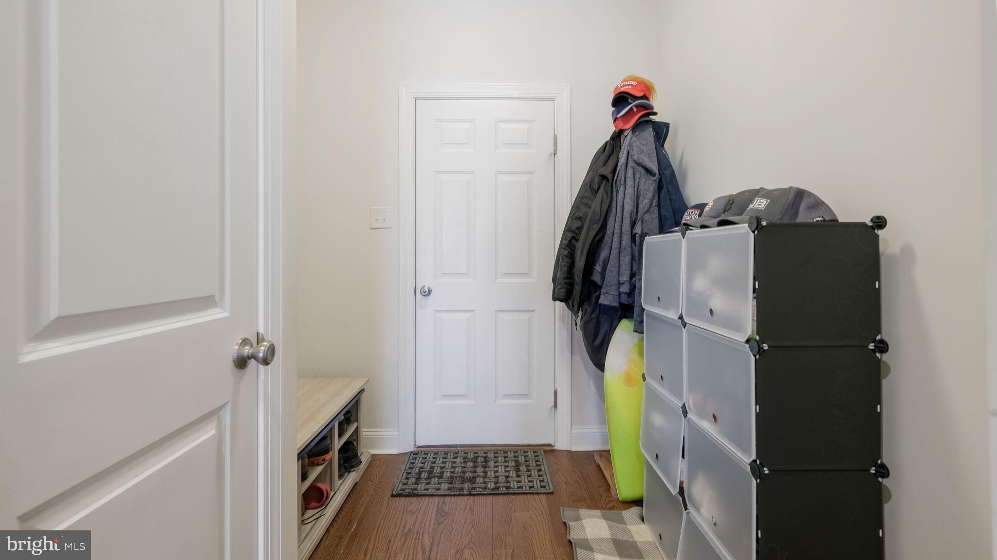 BROOKEFIELD - Residential Lease