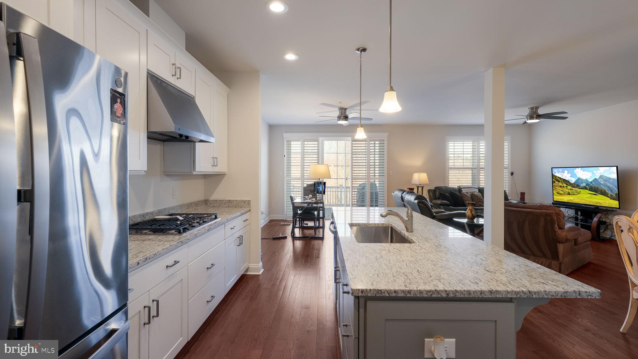 BROOKEFIELD - Residential Lease