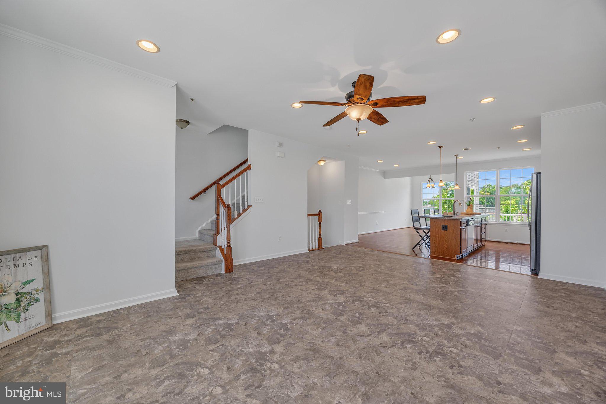 7694 TOWN VIEW DRIVE