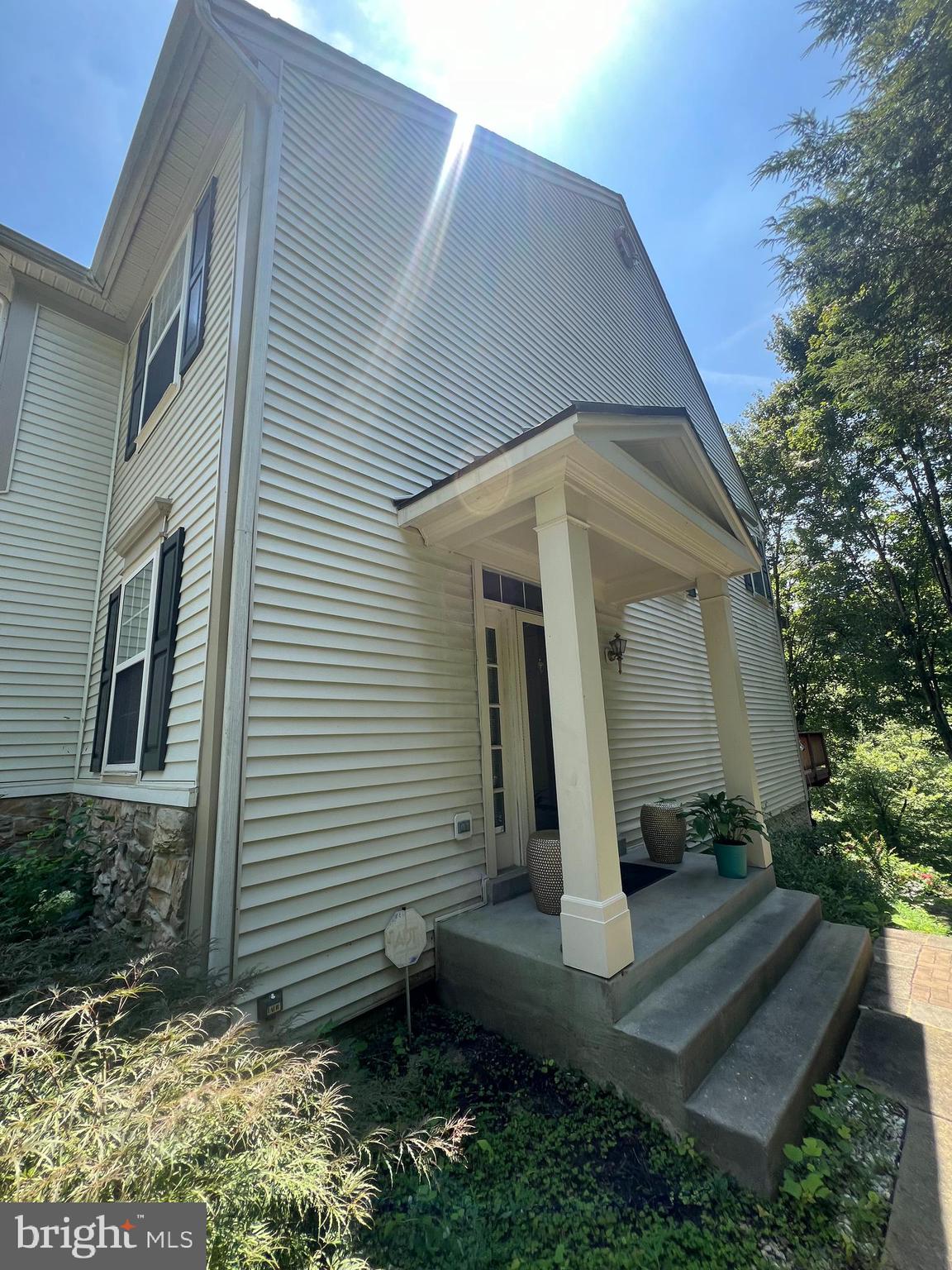 CLARKS CROSSING - Residential Lease