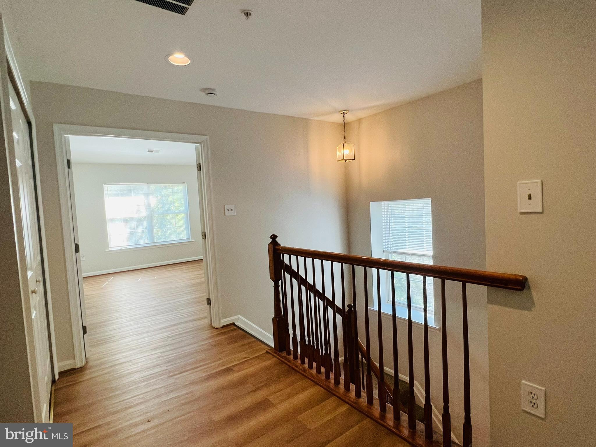 CLARKS CROSSING - Residential Lease