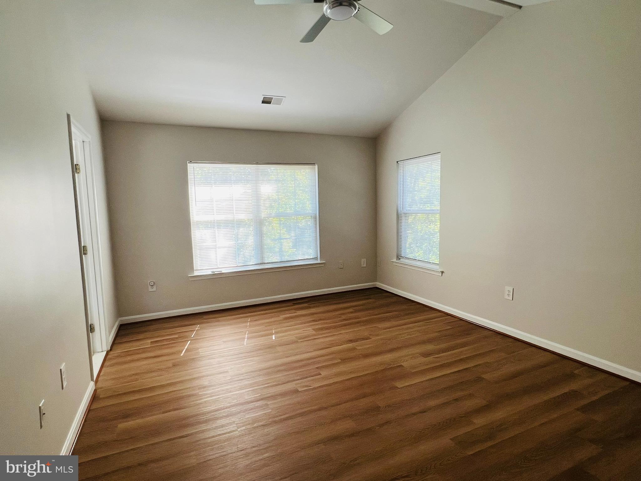 CLARKS CROSSING - Residential Lease