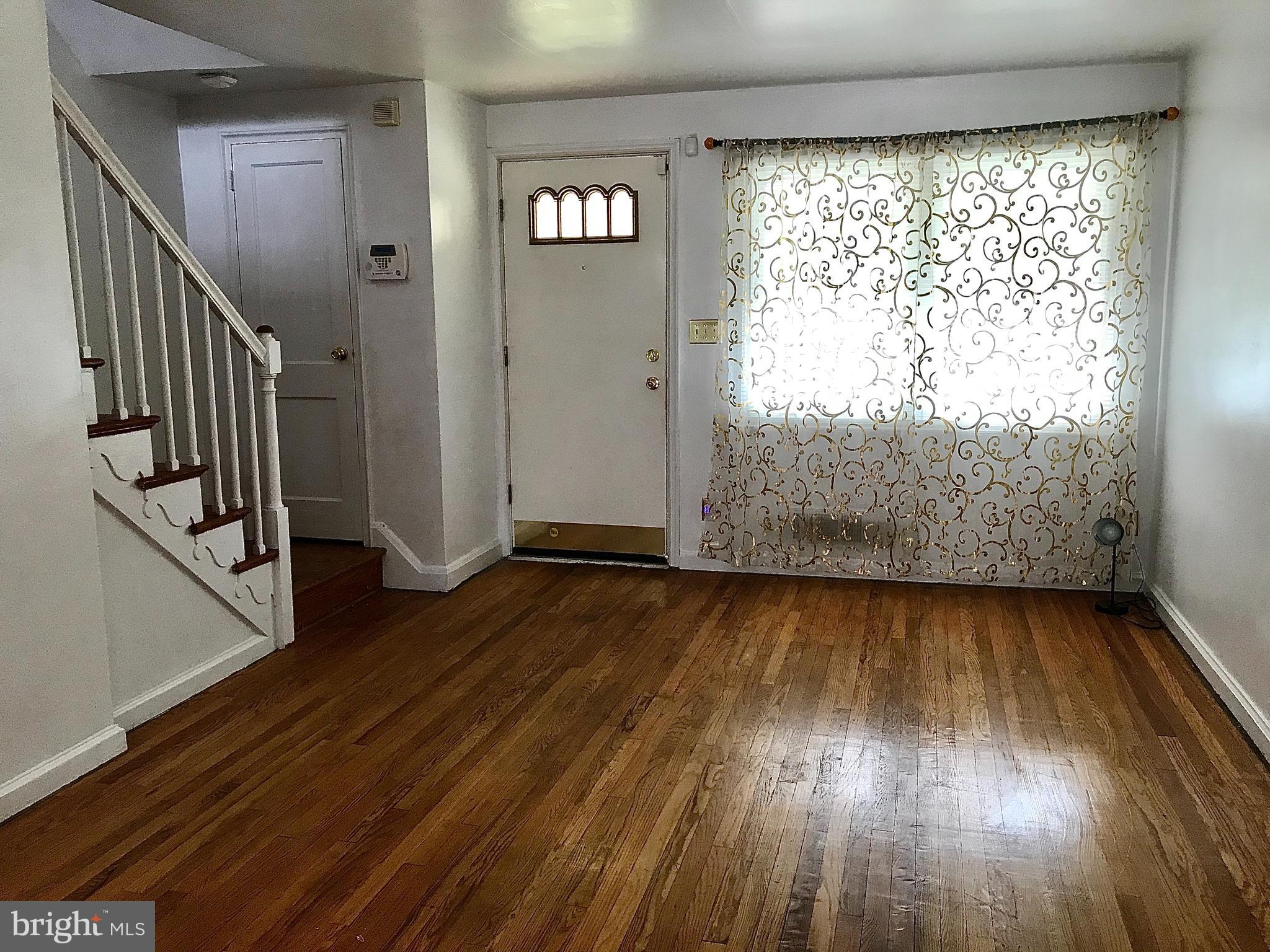 WEST HILLS - Residential