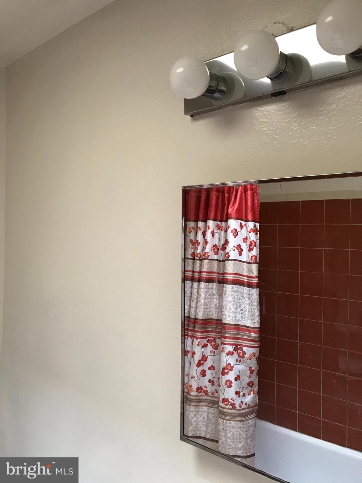 WEST HILLS - Residential