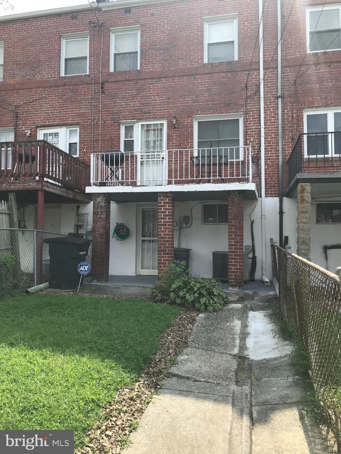 WEST HILLS - Residential