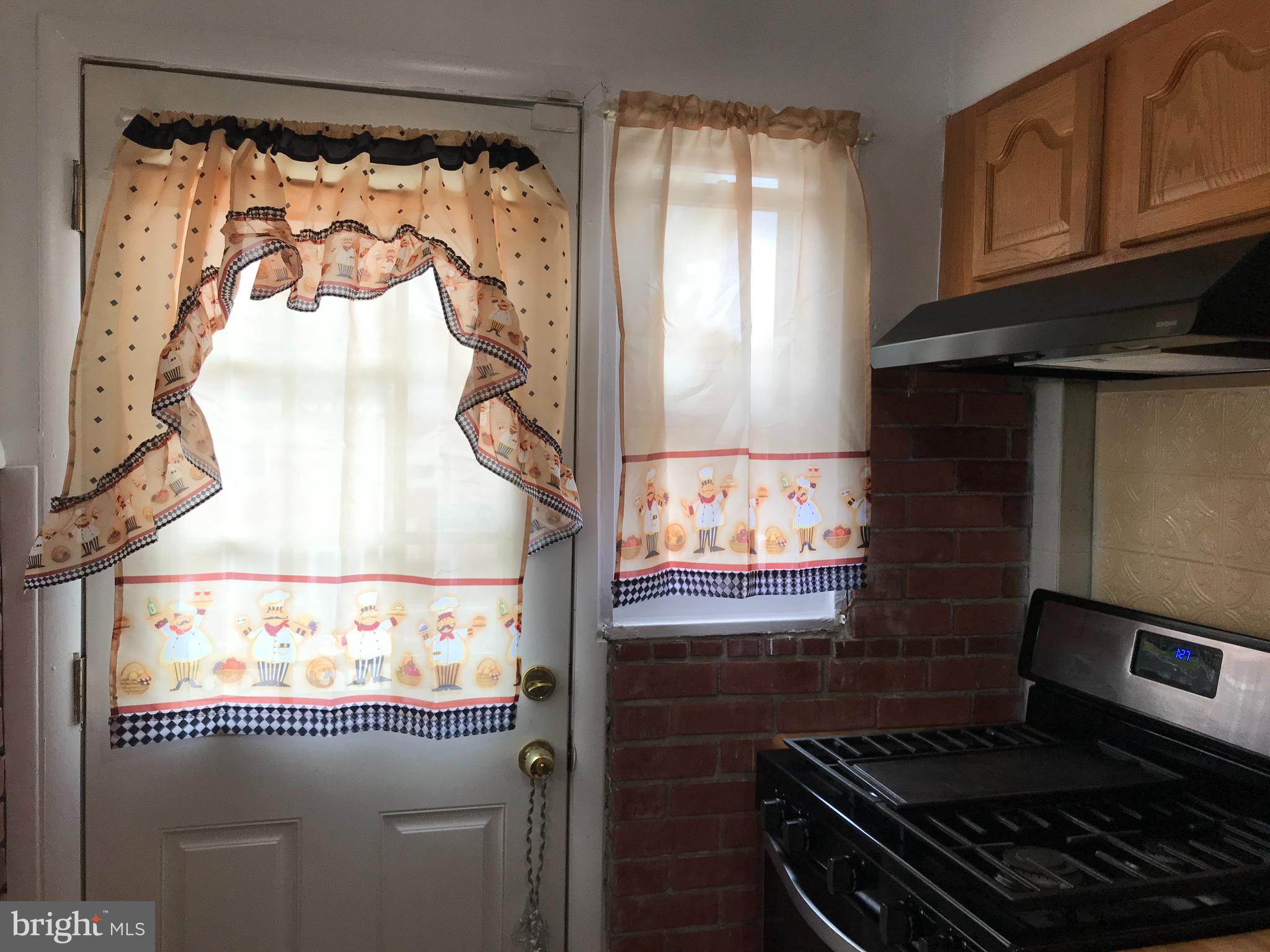 WEST HILLS - Residential