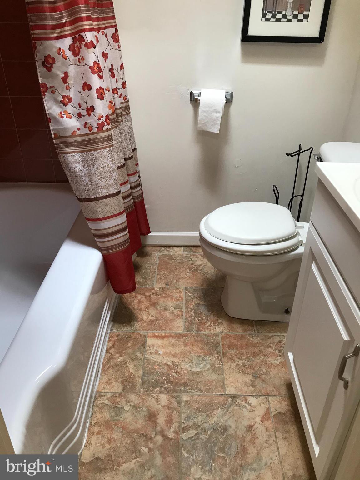 WEST HILLS - Residential