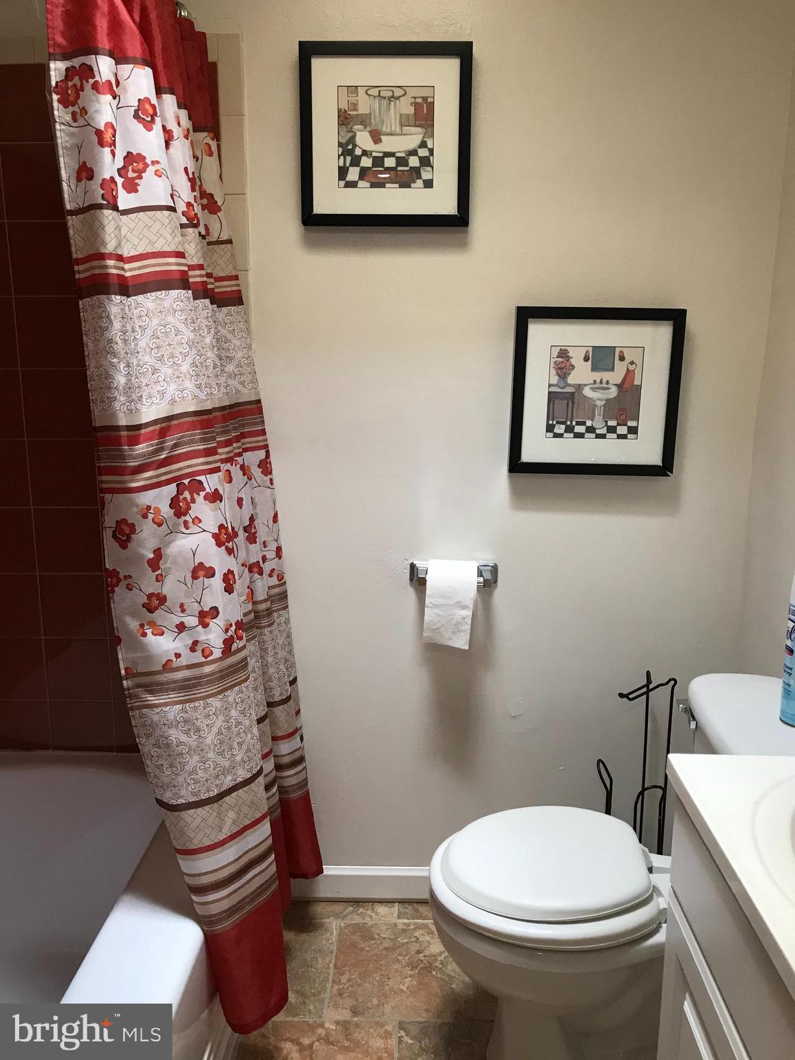 WEST HILLS - Residential