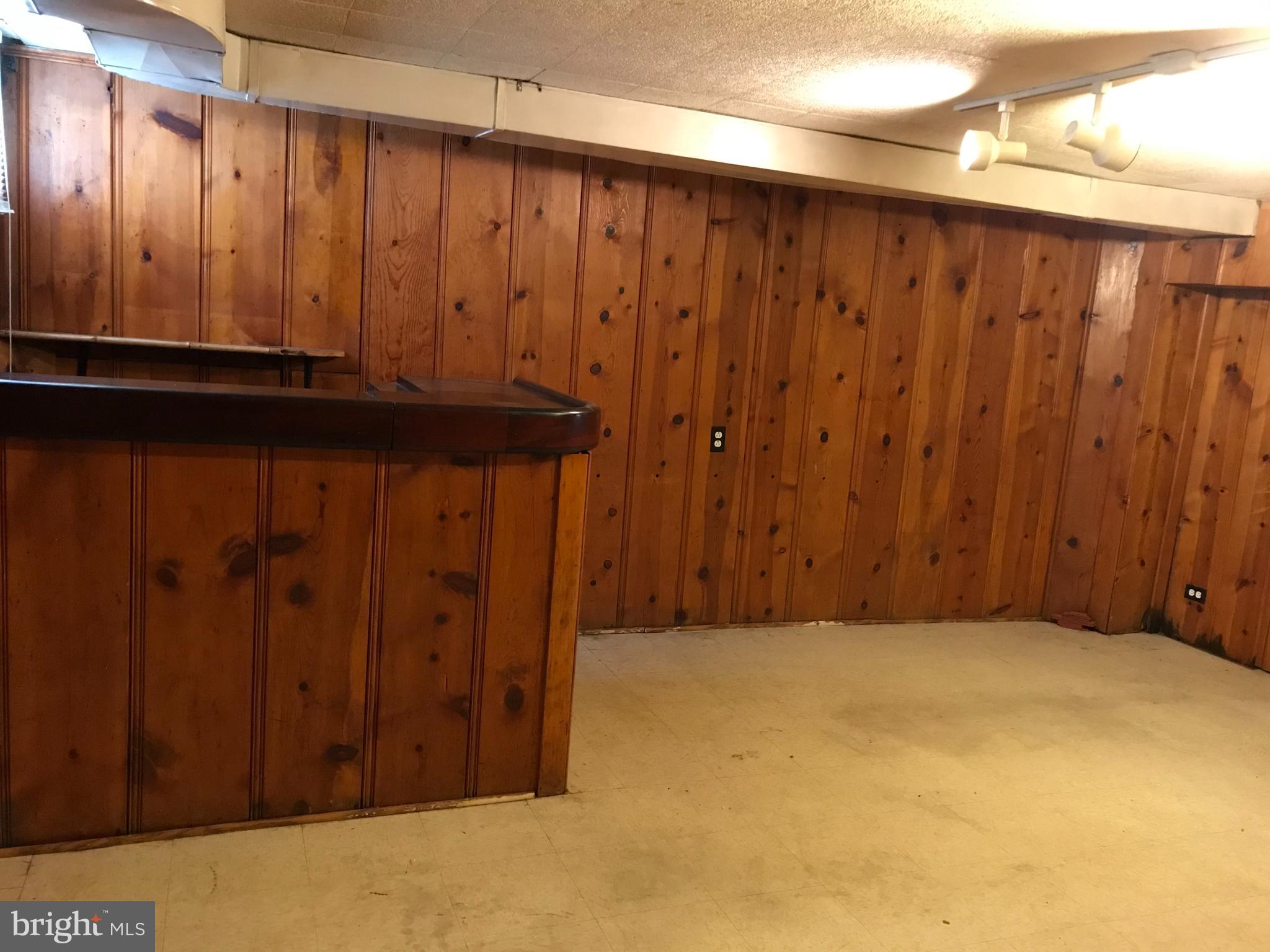 WEST HILLS - Residential