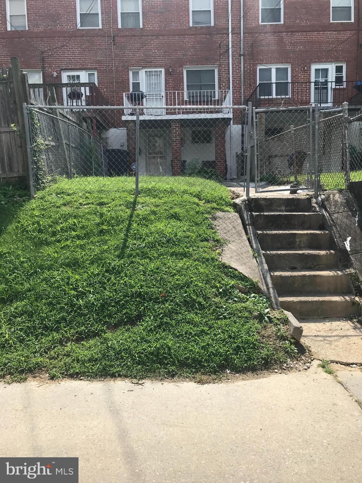 WEST HILLS - Residential