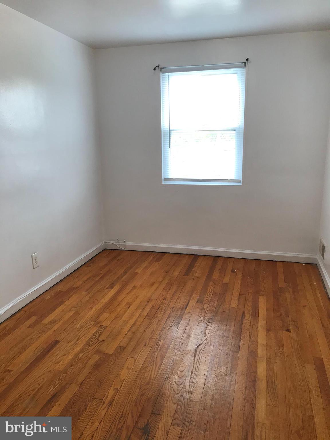 WEST HILLS - Residential