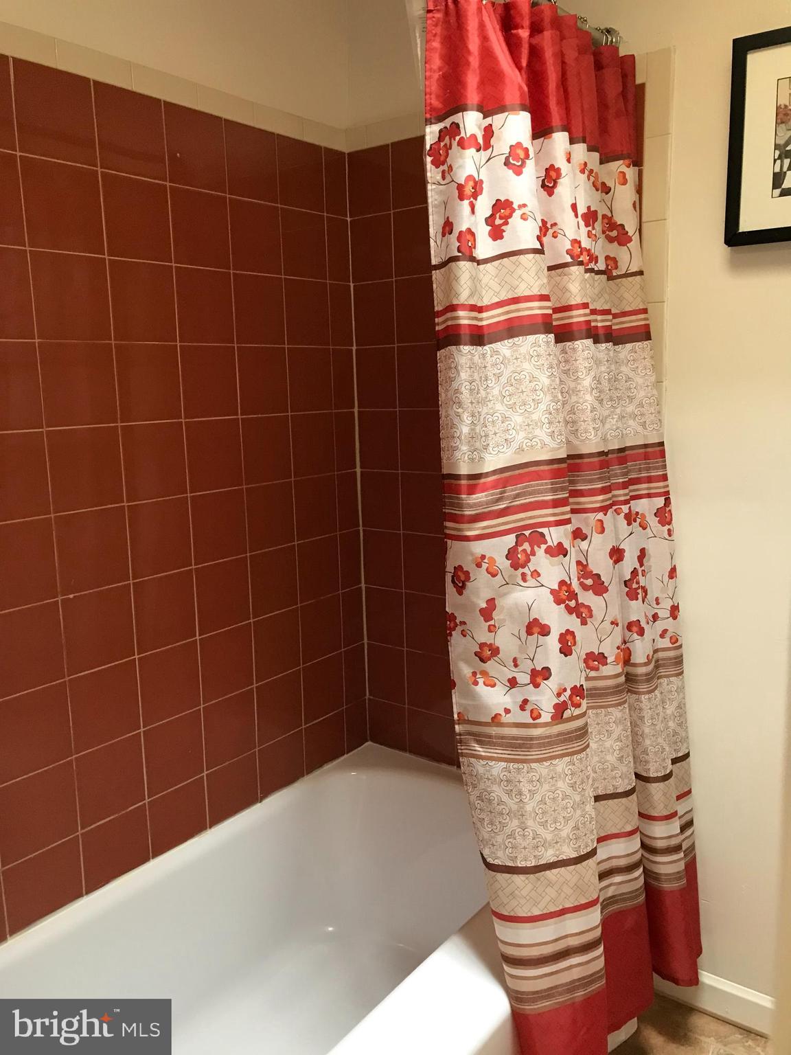 WEST HILLS - Residential