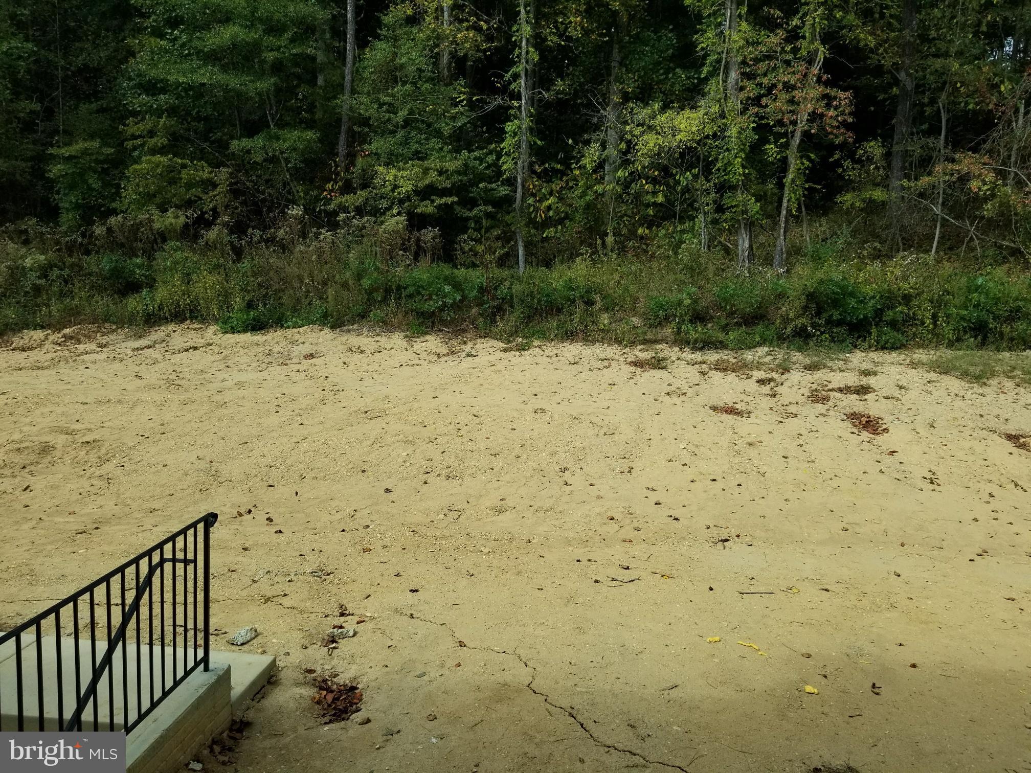 ELIZABETH HILLS PHASE 1 - Residential