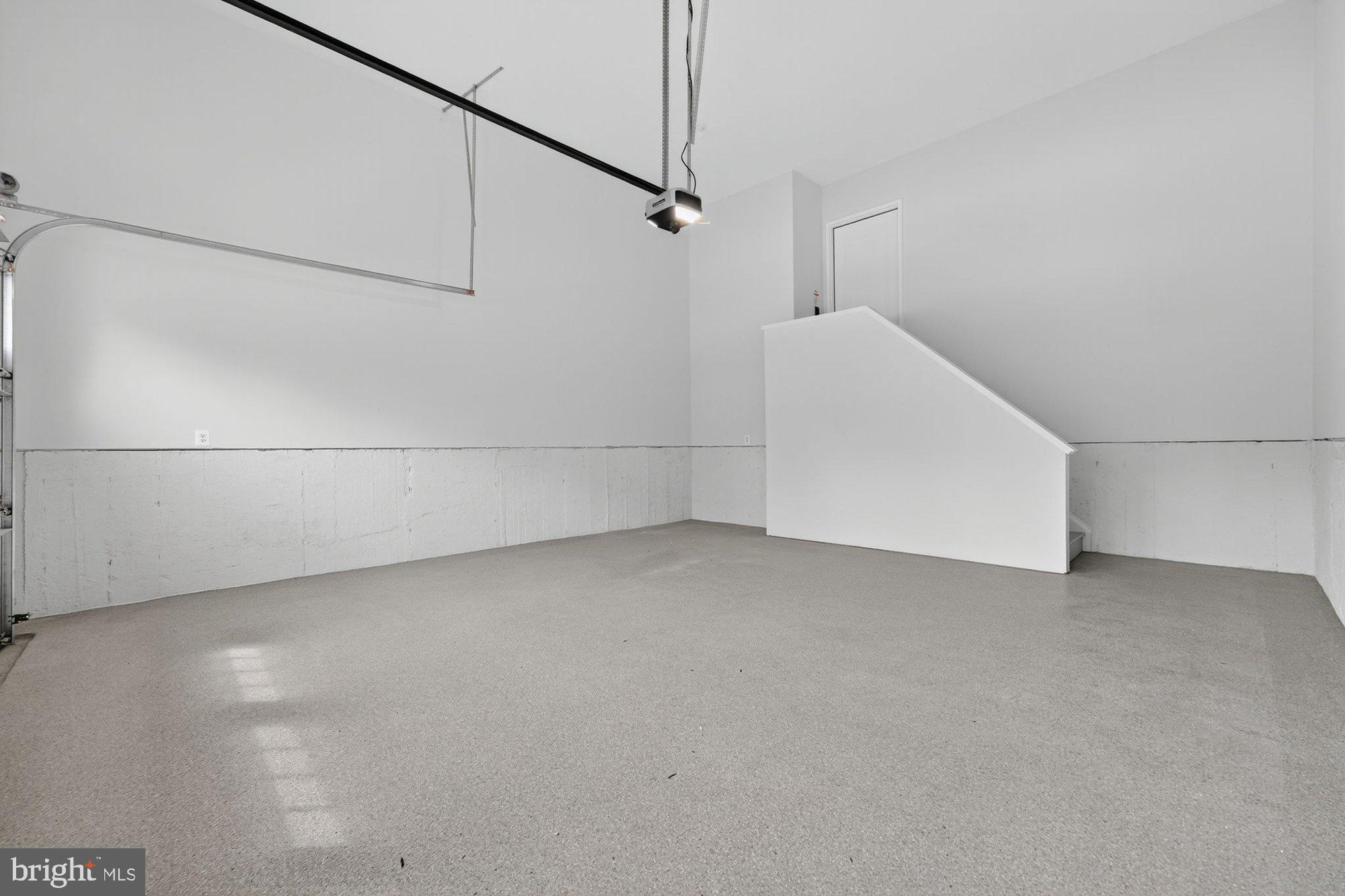 VIENNA HILLS - Residential