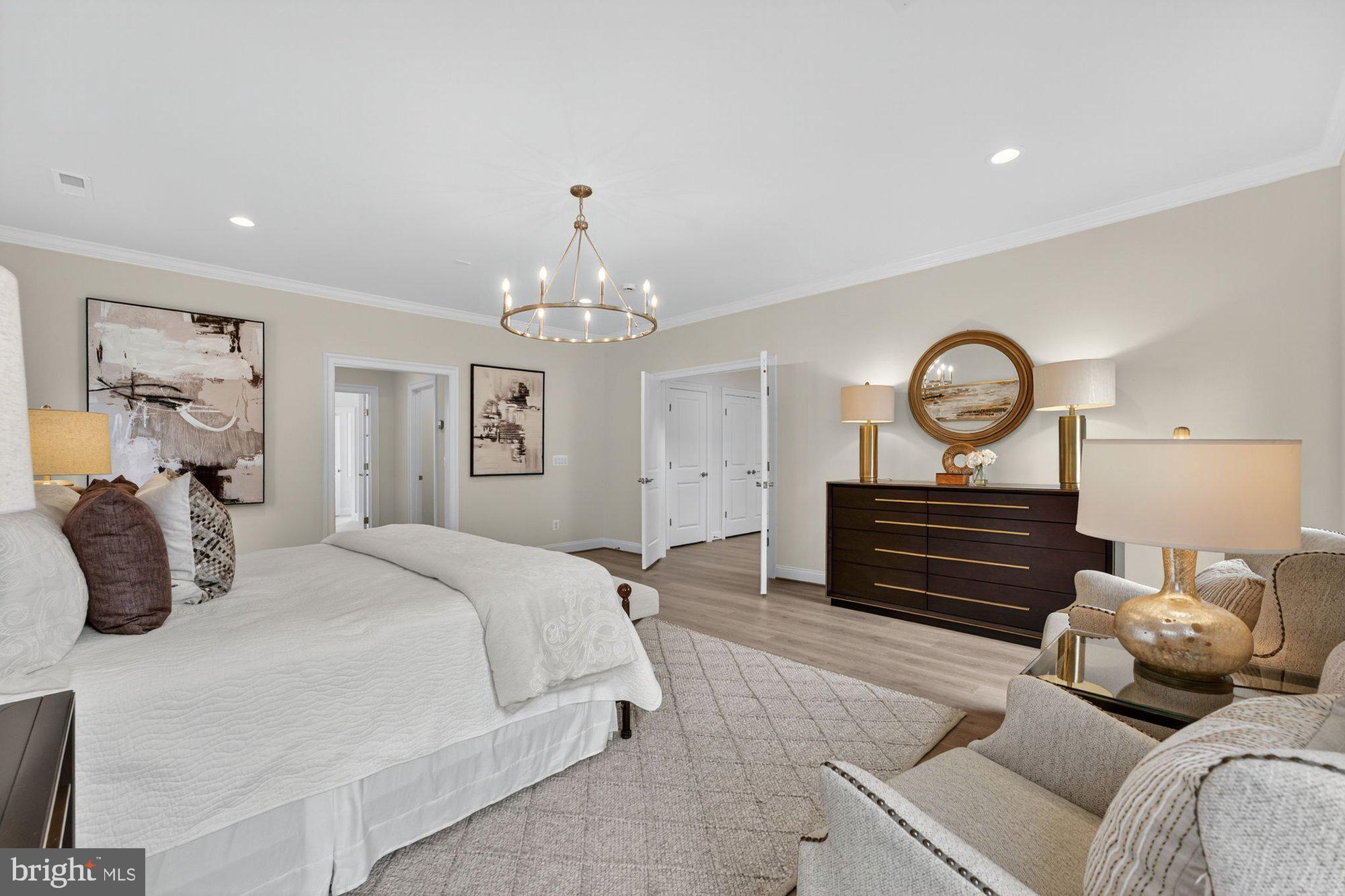 VIENNA HILLS - Residential