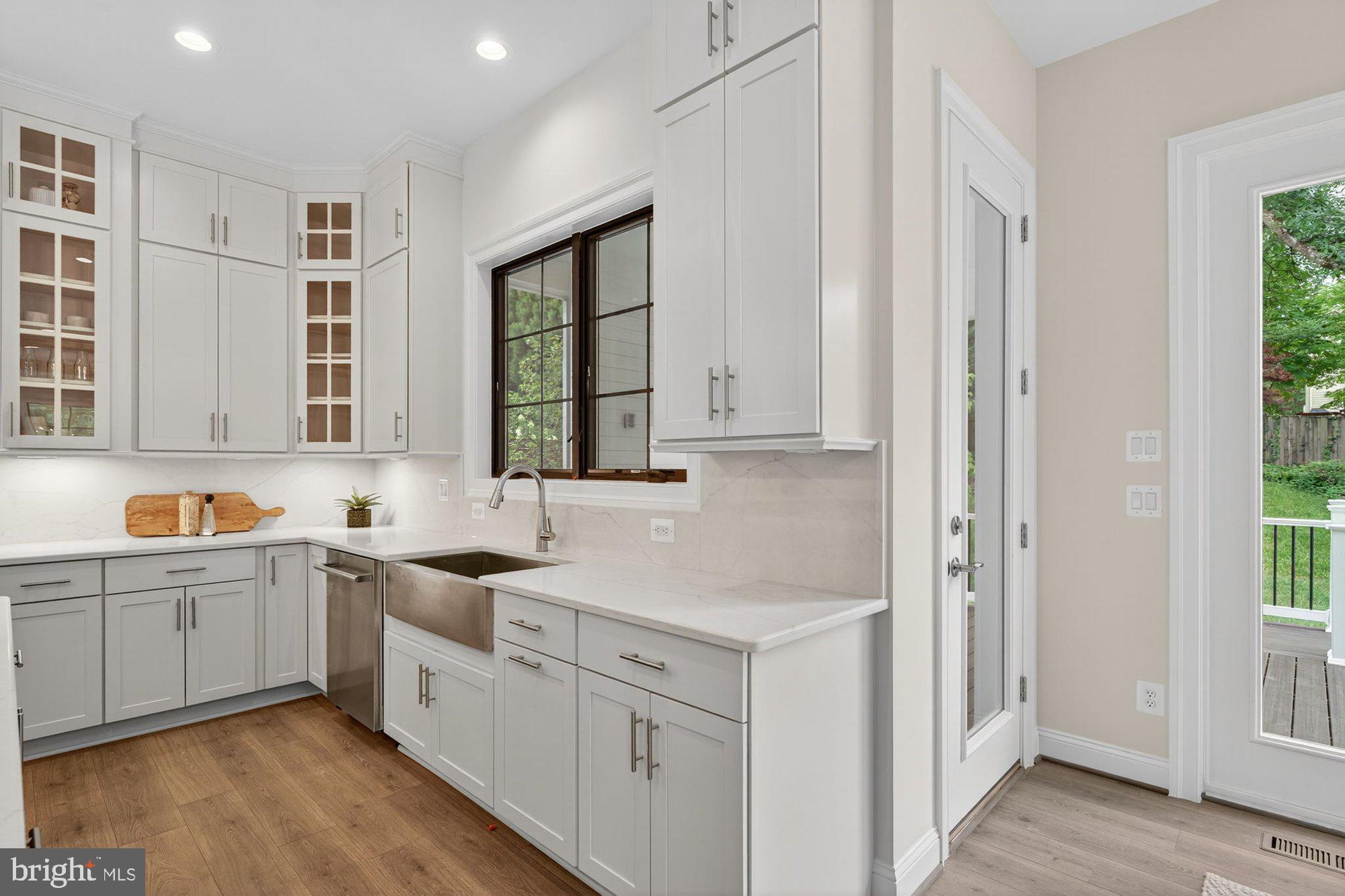 VIENNA HILLS - Residential