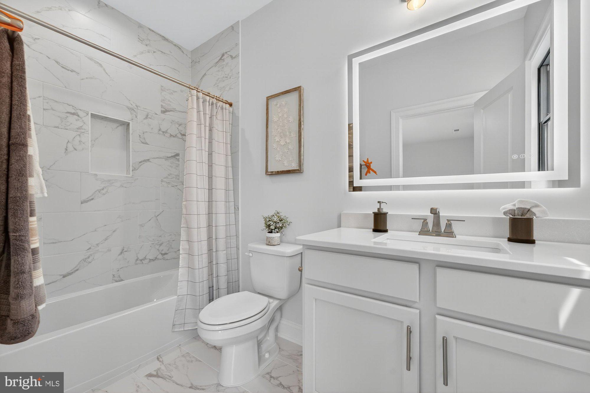 VIENNA HILLS - Residential