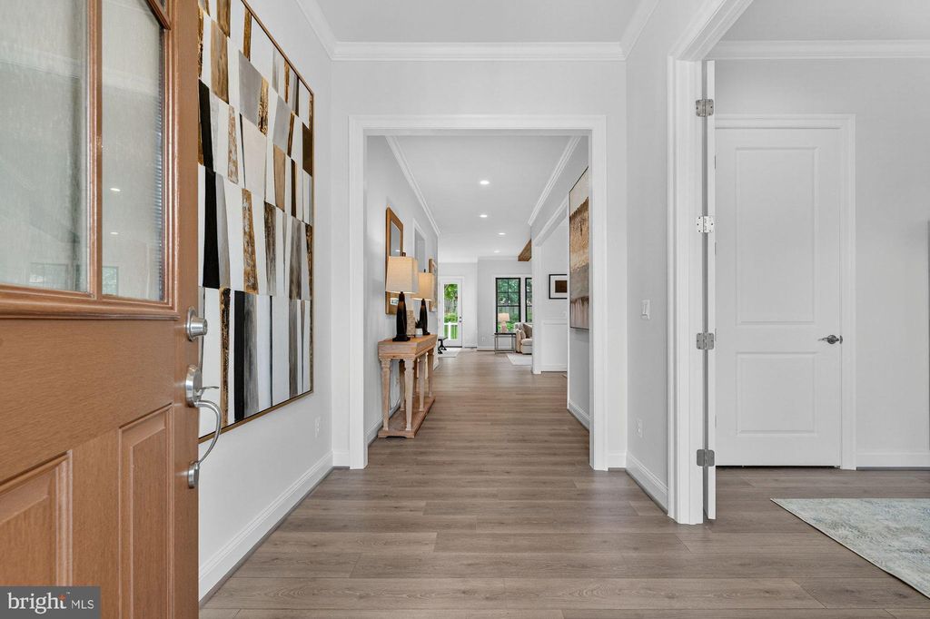 Photo of 613 Blackstone Terrace NW, VIENNA, VA 22180 (MLS # VAFX2279010)