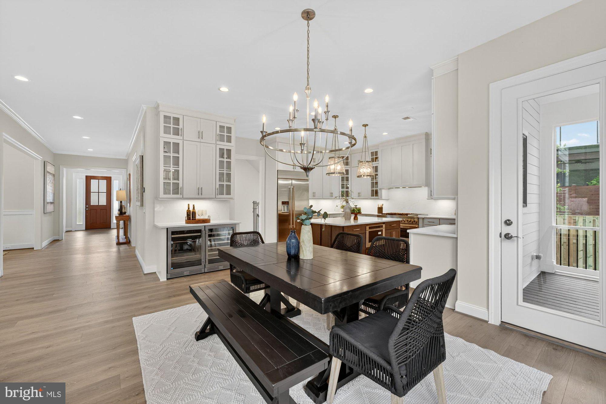 VIENNA HILLS - Residential