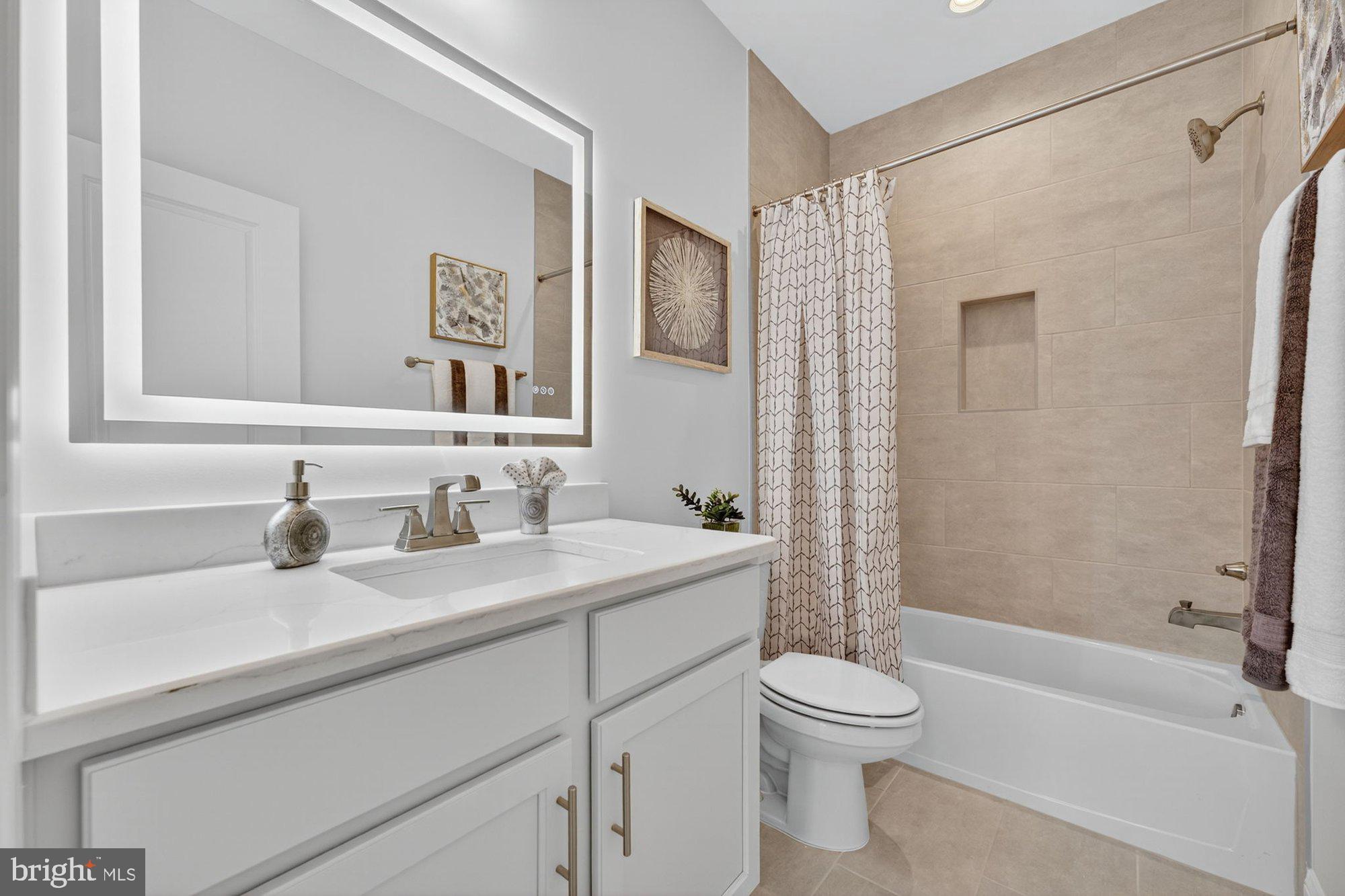 VIENNA HILLS - Residential