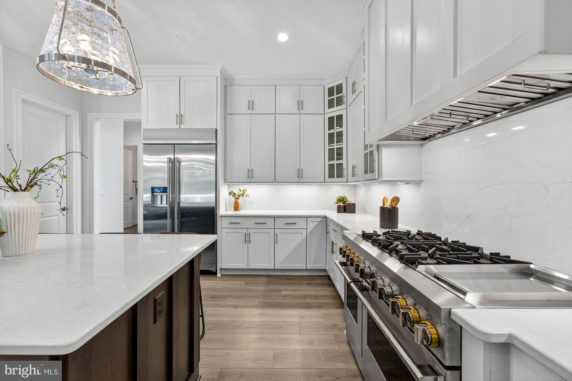 VIENNA HILLS - Residential