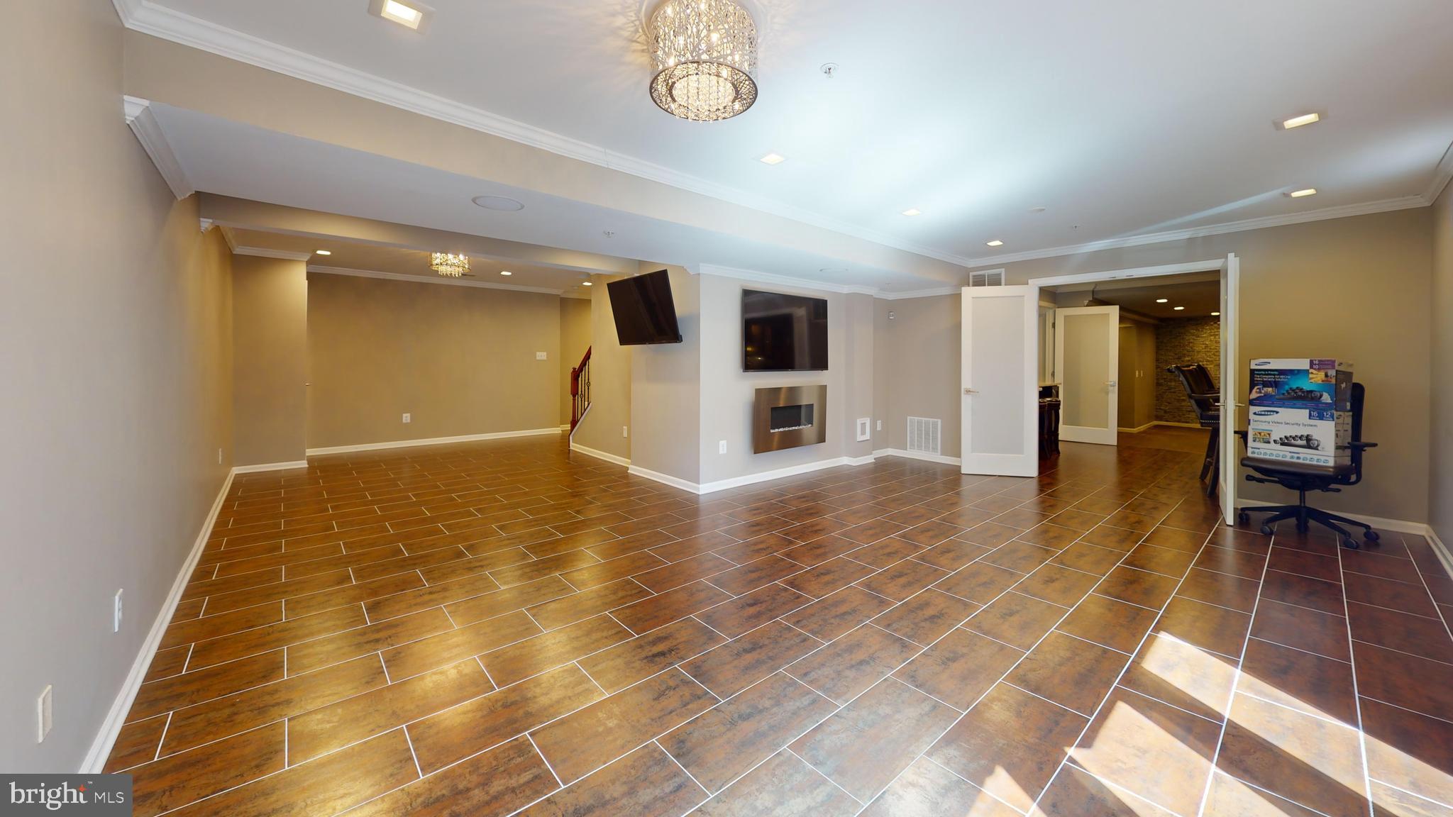 GLENN STATION - Residential