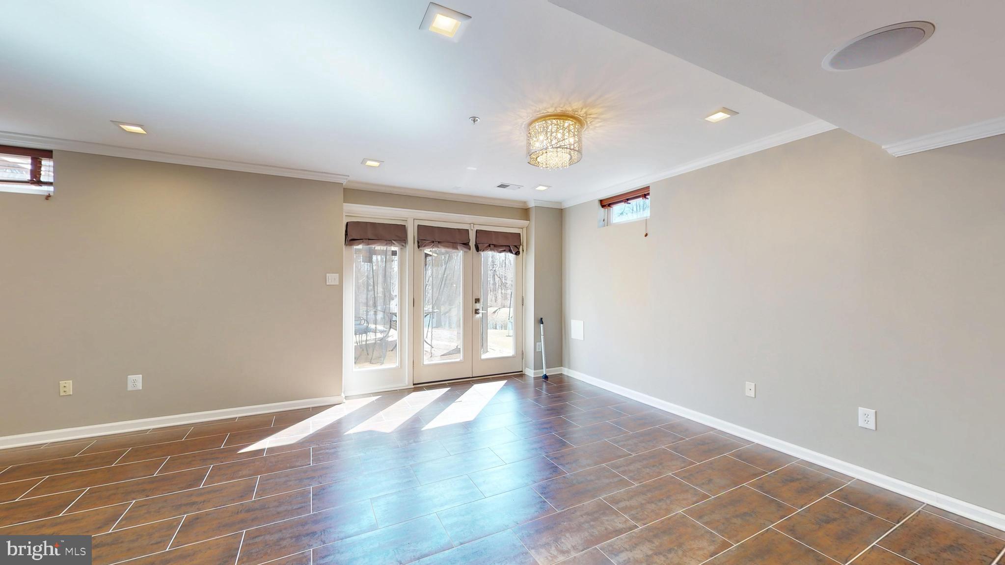 GLENN STATION - Residential