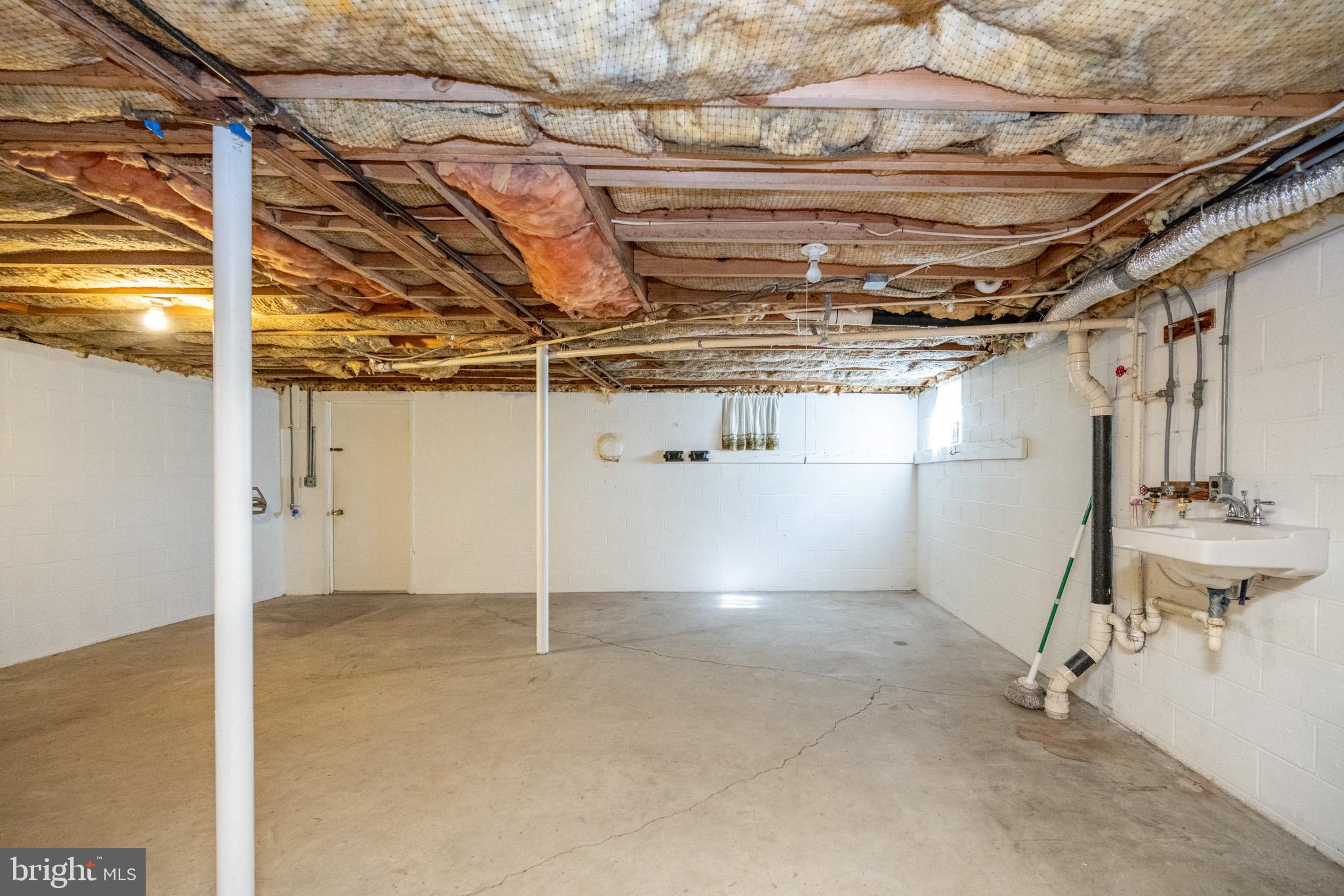 TURKEY NECK - Residential