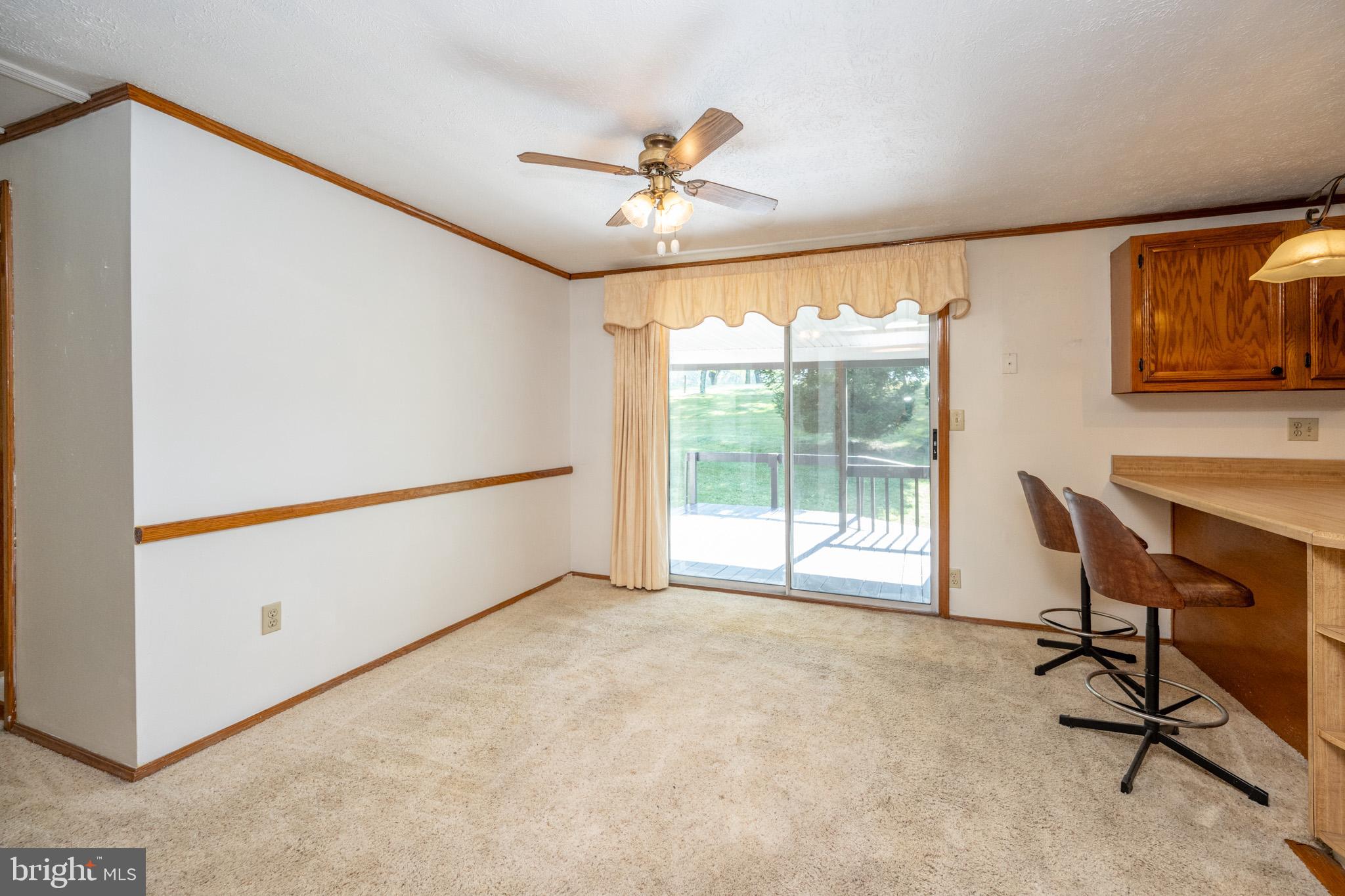 TURKEY NECK - Residential