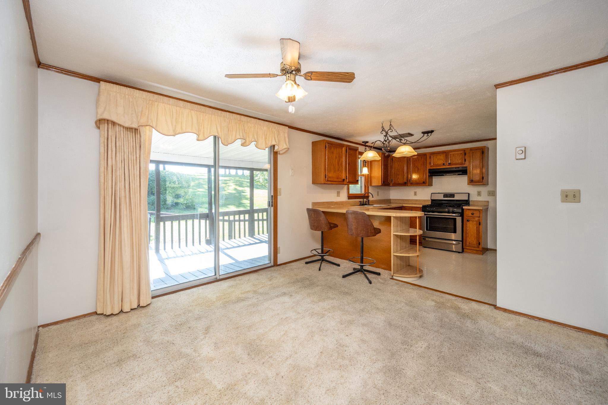 TURKEY NECK - Residential