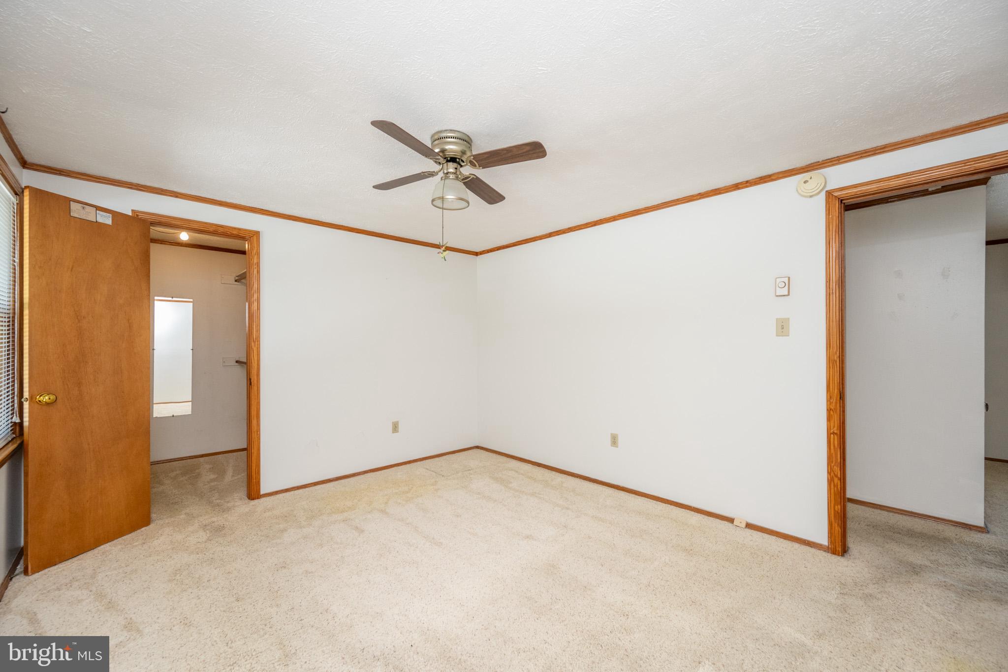 TURKEY NECK - Residential