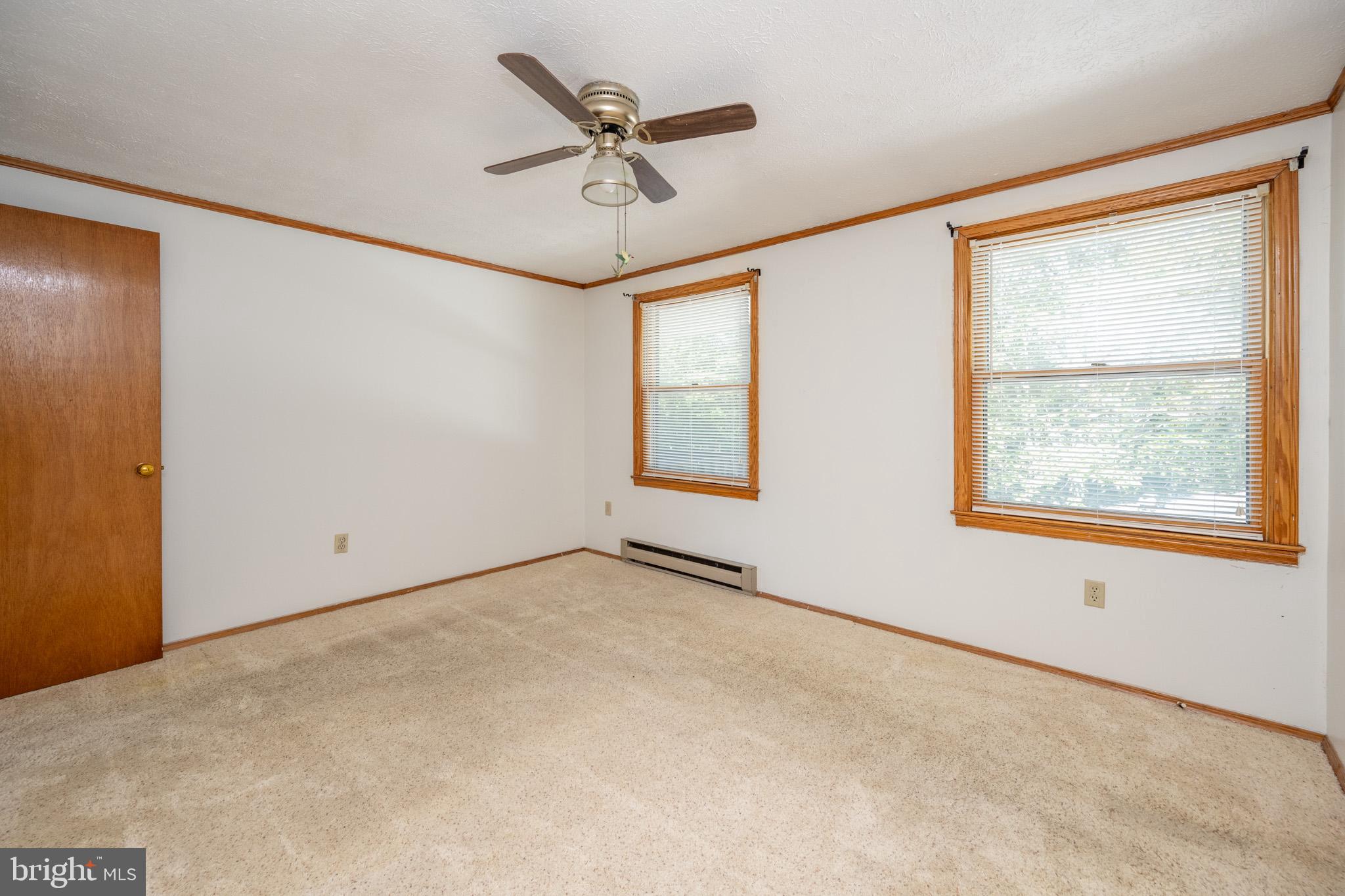 TURKEY NECK - Residential