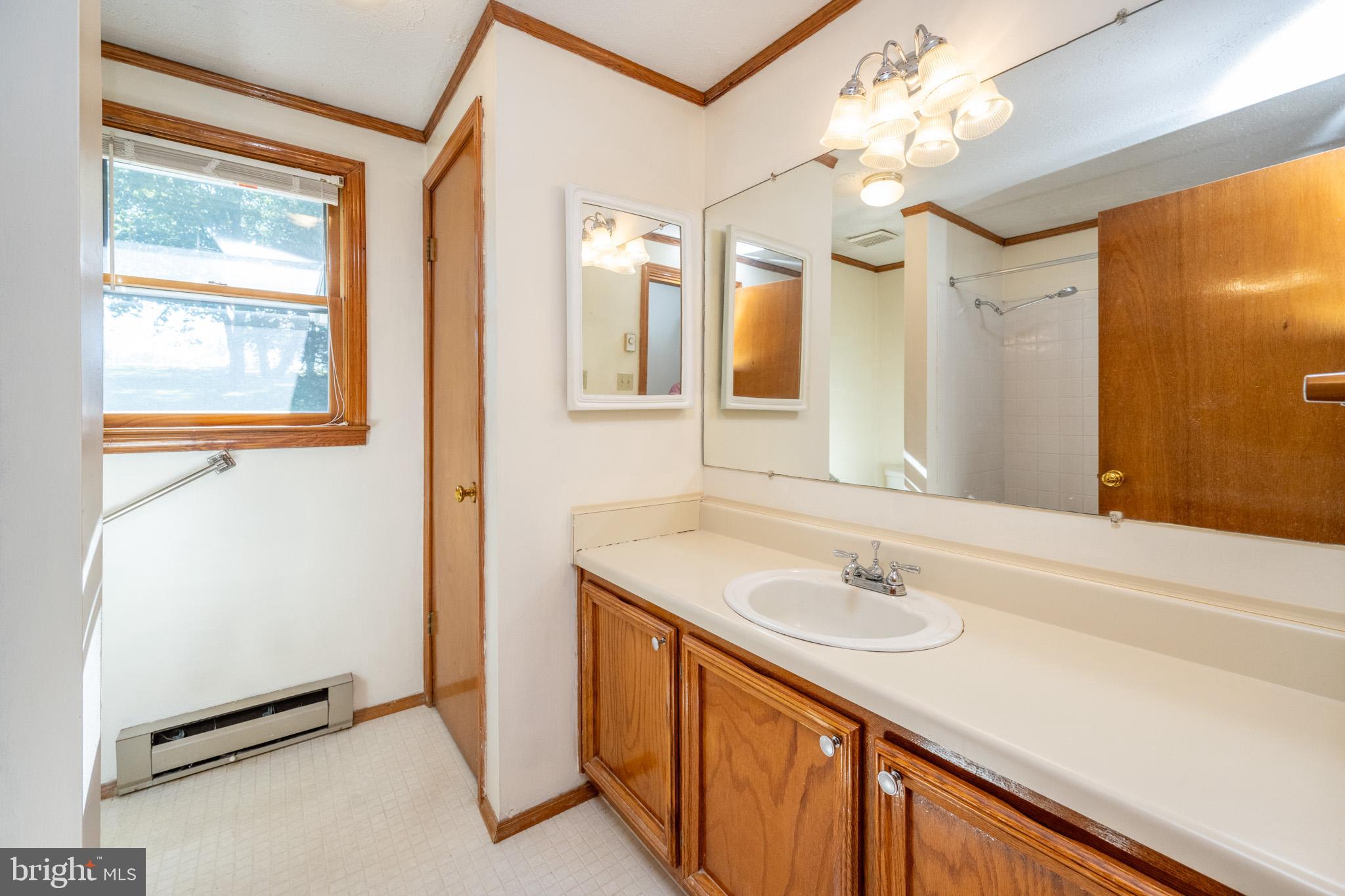 TURKEY NECK - Residential