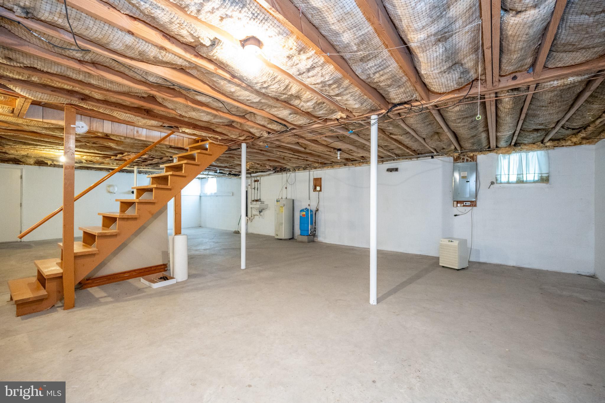 TURKEY NECK - Residential