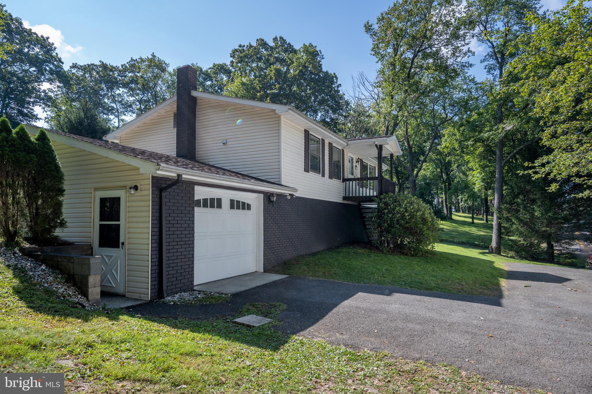 TURKEY NECK - Residential