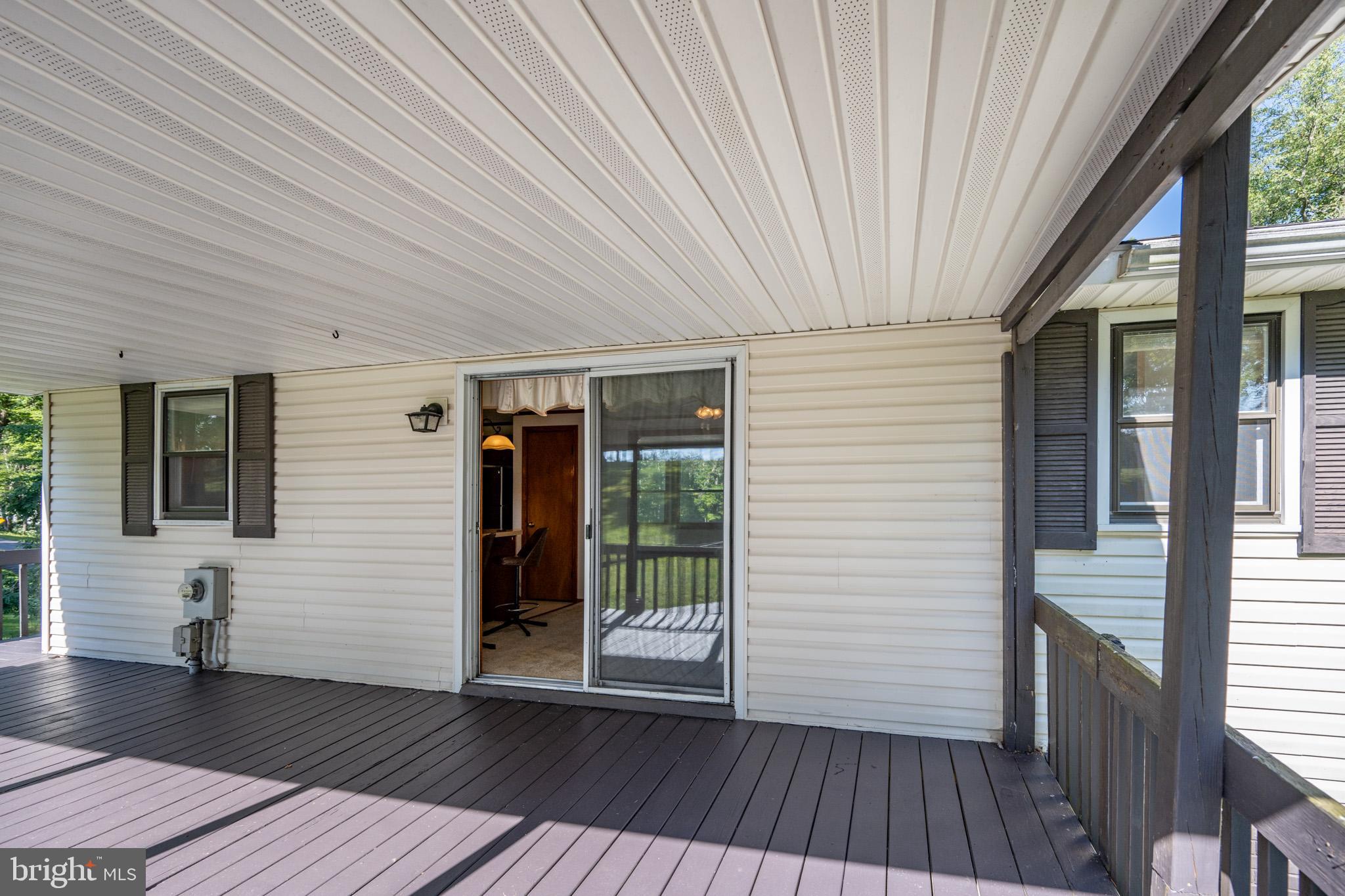 TURKEY NECK - Residential