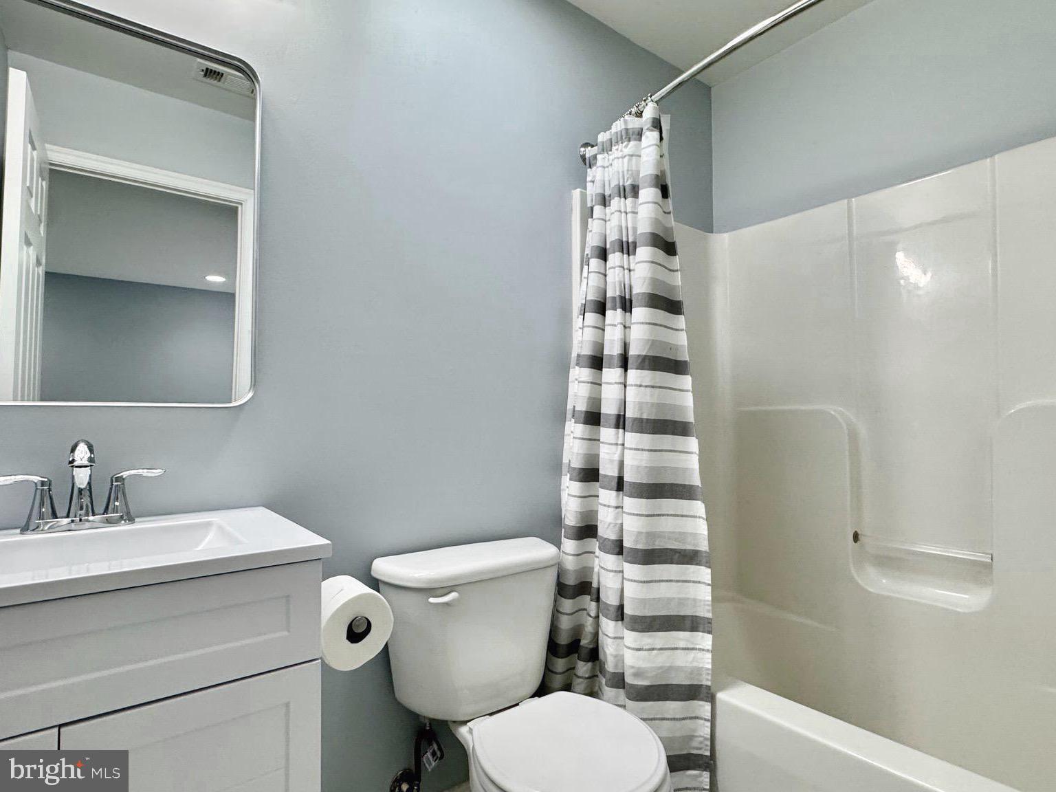 WHITTIER - Residential Lease