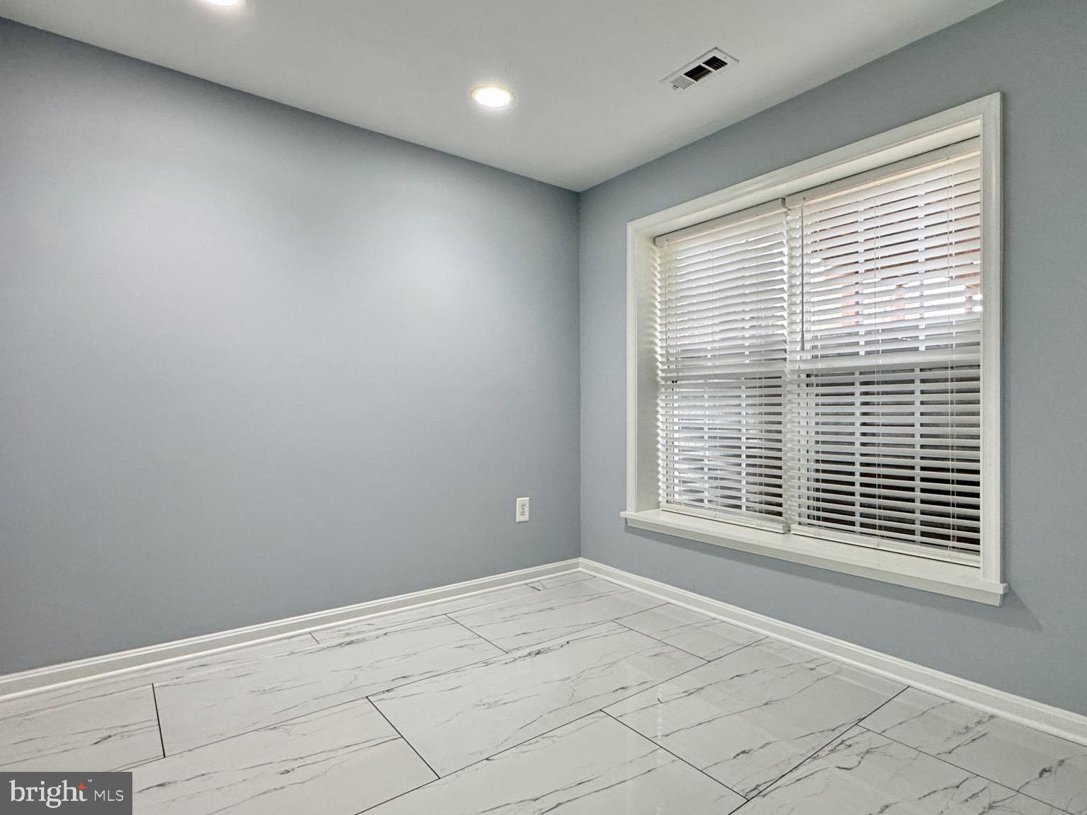 WHITTIER - Residential Lease