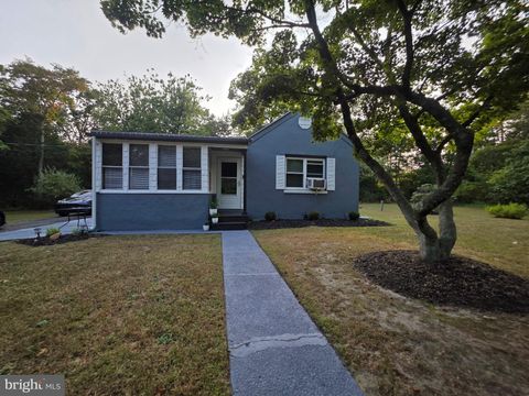 320 CEDAR AVENUE CHESILHURST NJ 08089