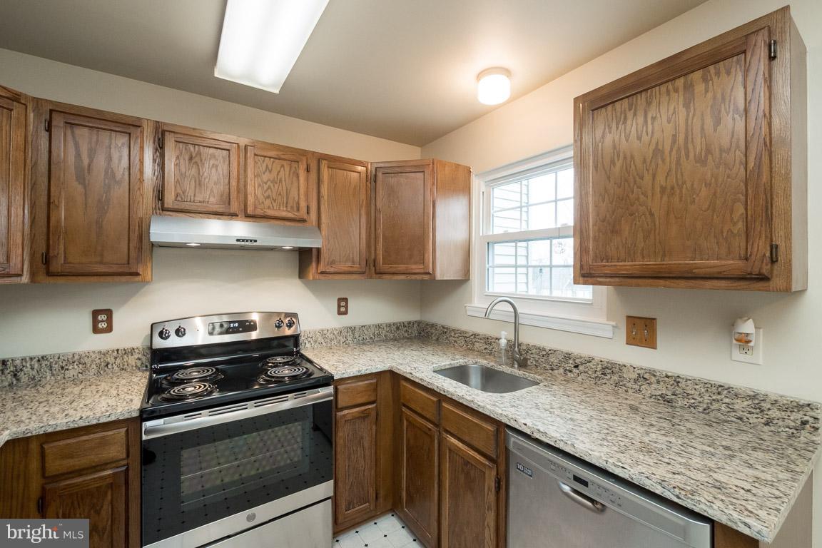 CROFTON COMMONS - Residential