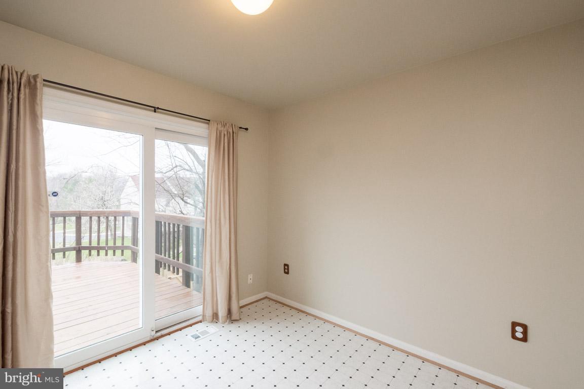 CROFTON COMMONS - Residential